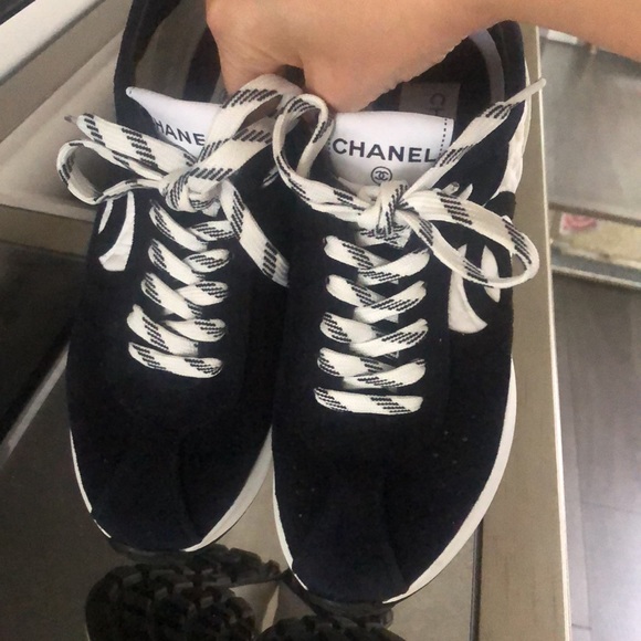 RARE CHANEL SNEAKERS 💎💎 with box - Picture 10 of 10